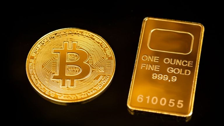 Bitcoin Surpasses Gold as the Preferred ‘Flight to Safety’ Asset, According to Cathie Wood